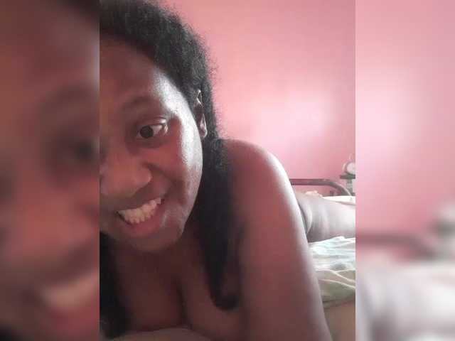 Accedi alla chat con il nickname Eirondra-valeen Eirondra-valeen