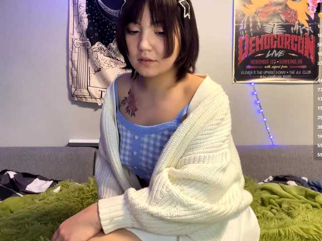 Vai a chattare su UrSuki UrSuki