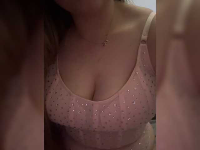 Entrez le videochat erotique avec le
modèle -WereFox- -WereFox-