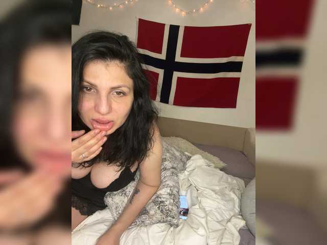 Entrez le videochat erotique avec le
modèle Irina423 Irina423