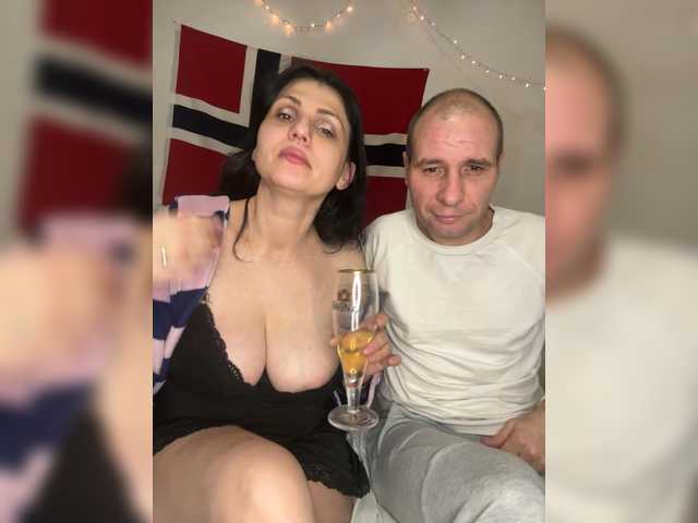 Entra en el chat con el modelo Irina423 Irina423