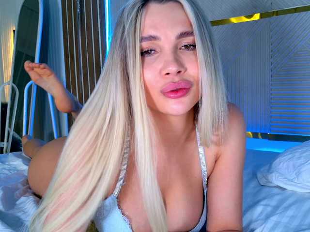 Vai a chattare su AlexaRays AlexaRays