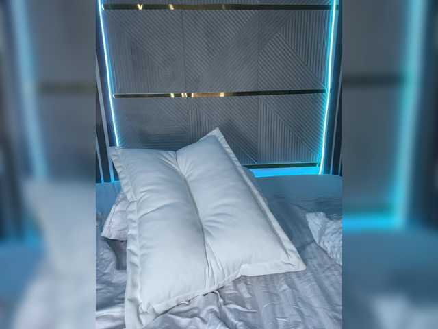 Vai a chattare su AlexaRays AlexaRays