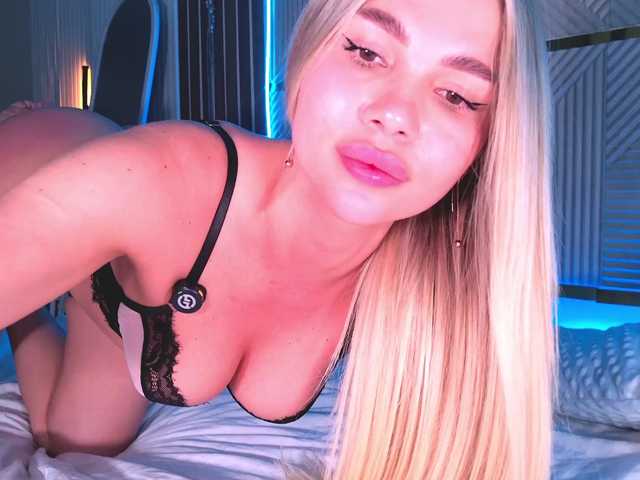 Entrez le videochat erotique avec le
modèle AlexaRays AlexaRays