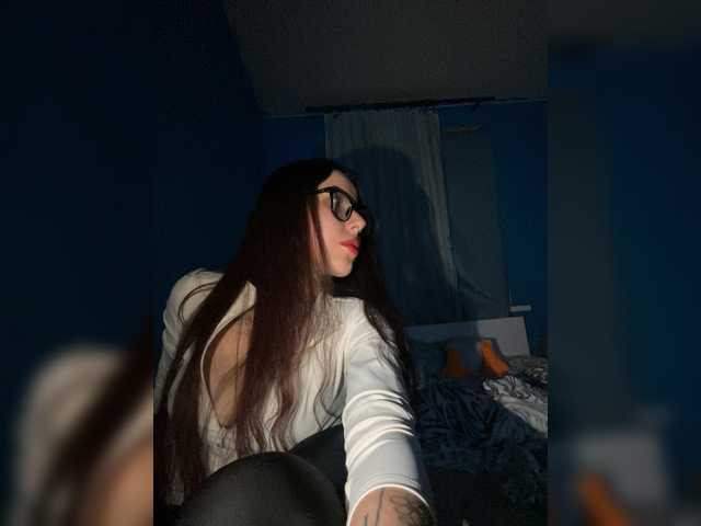 Vai a chattare su KrissMilss21001 KrissMilss21001