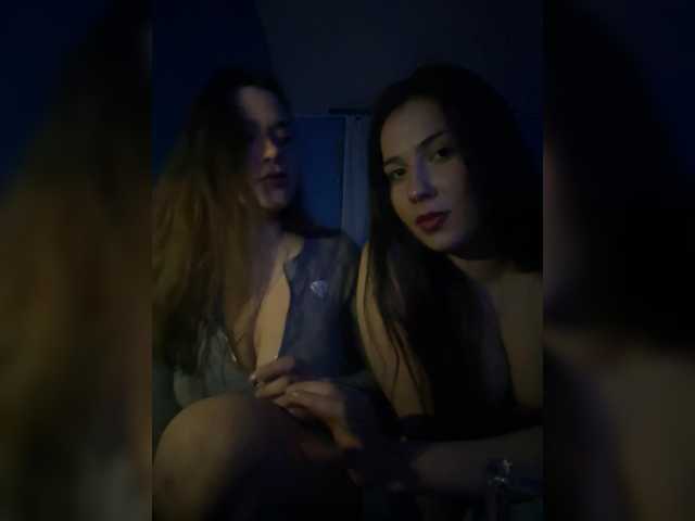 Entrez le videochat erotique avec le
modèle KrissMilss21001 KrissMilss21001