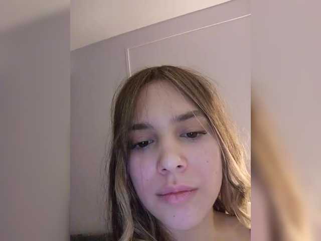 Entrez le videochat erotique avec le
modèle murmishka murmishka