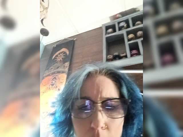 go to chat with Ravage-Gorejess