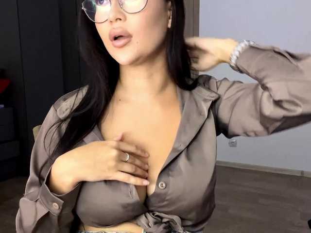 Gratis Live Sexcam mit MicaConney MicaConney