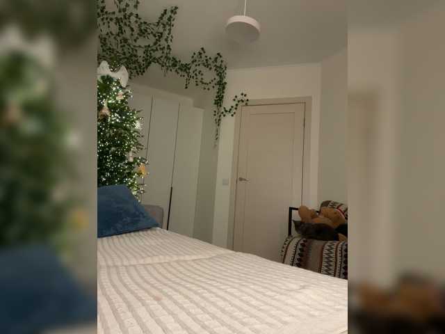 Entrez le videochat erotique avec le
modèle Kssksen Kssksen