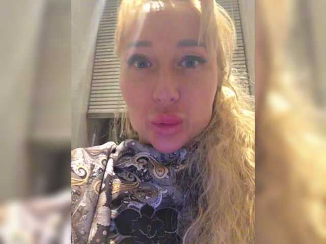 Vai a chattare su ARotikA ARotikA