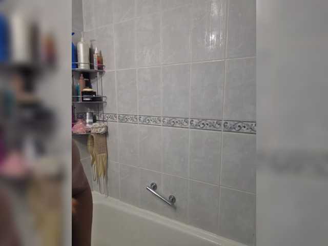 Vai a chattare su ARotikA ARotikA