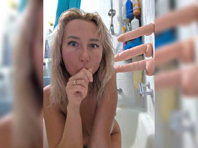 Accedi alla chat con il nickname ARotikA ARotikA