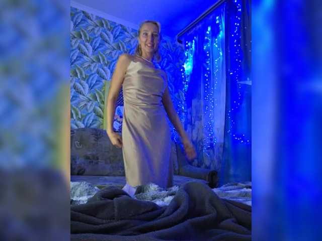 Entra en el chat con el modelo Valeriah Valeriah