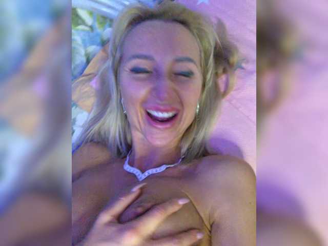 go to chat with ARotikA