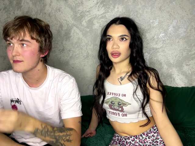 Entrez le videochat erotique avec le
modèle CoupleOnFire CoupleOnFire