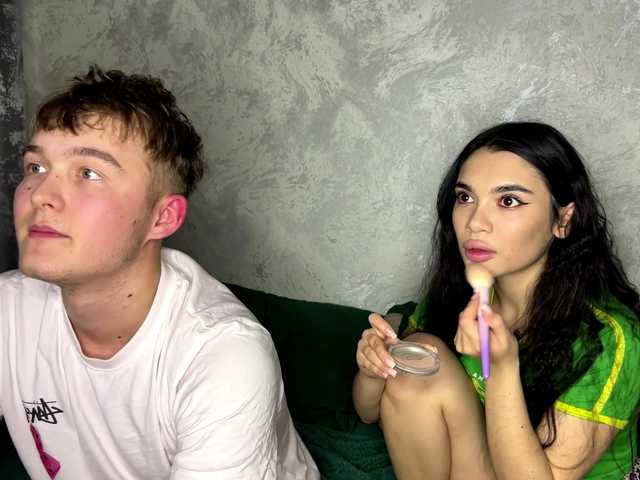 Idź na czacie CoupleOnFire CoupleOnFire