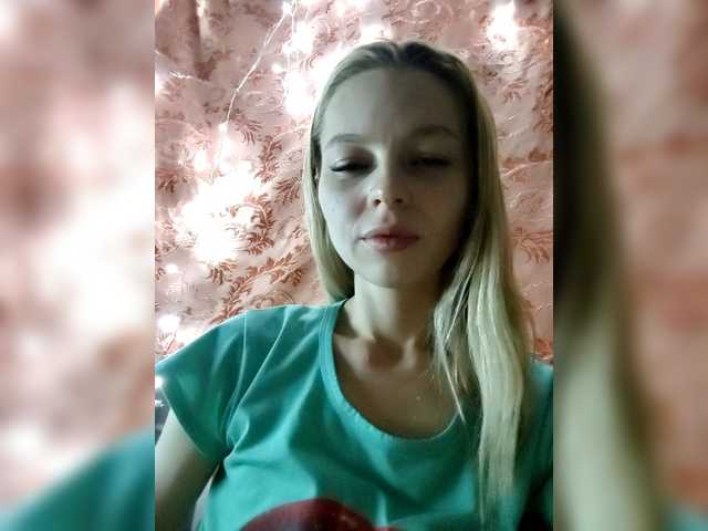 Accedi alla chat con il nickname Miy44 Miy44