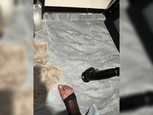 Accedi alla chat con il nickname LilyOppp LilyOppp