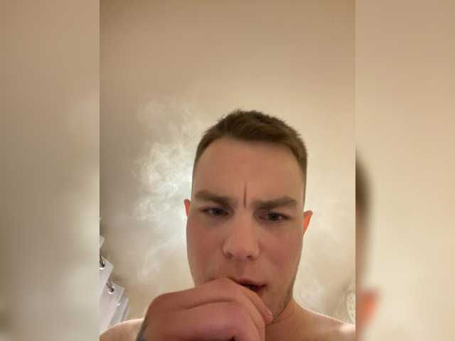 Vai a chattare su sugargirl777 sugargirl777