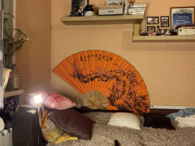 Entra en el chat con el modelo hermina-iloveyou hermina-iloveyou