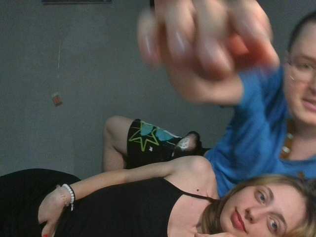 Gratis Live Sexcam mit Zero-One Zero-One