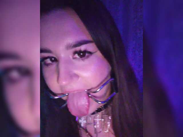 Entra en el chat con el modelo Gentlyplease1 Gentlyplease1