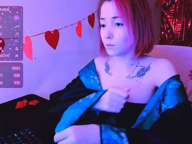 Vai a chattare su SnekoUWU SnekoUWU