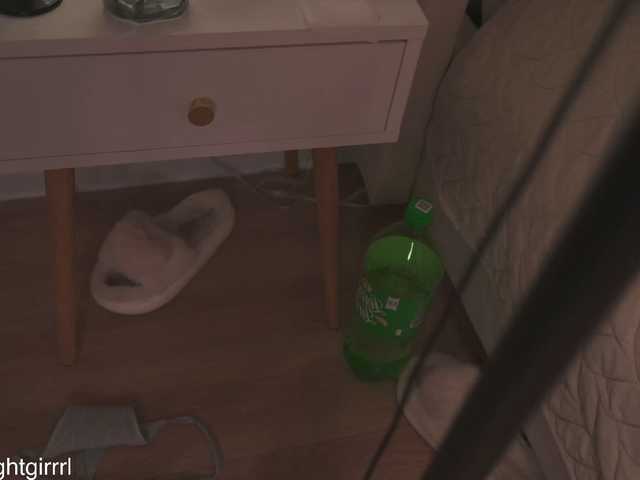 Entra en el chat con el modelo cupofloveswhisper cupofloveswhisper