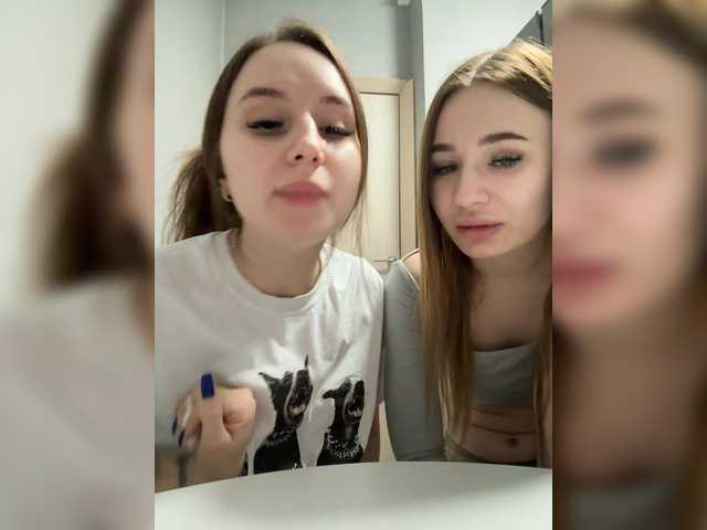 go to chat with Kira-Sofia