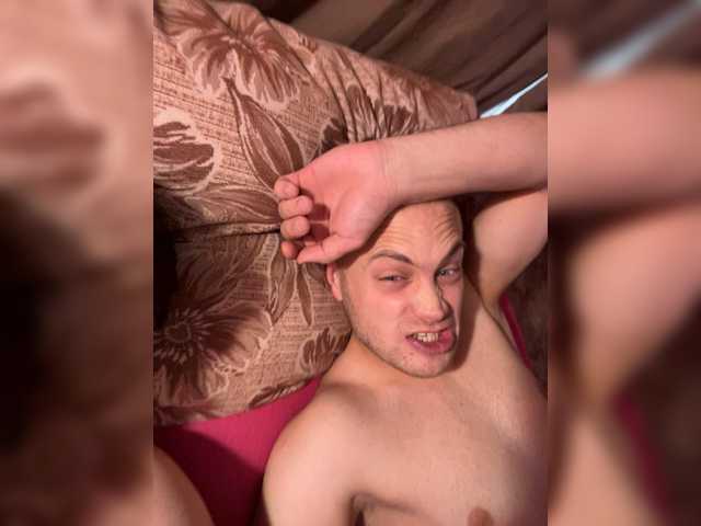 Accedi alla chat con il nickname Family707 Family707