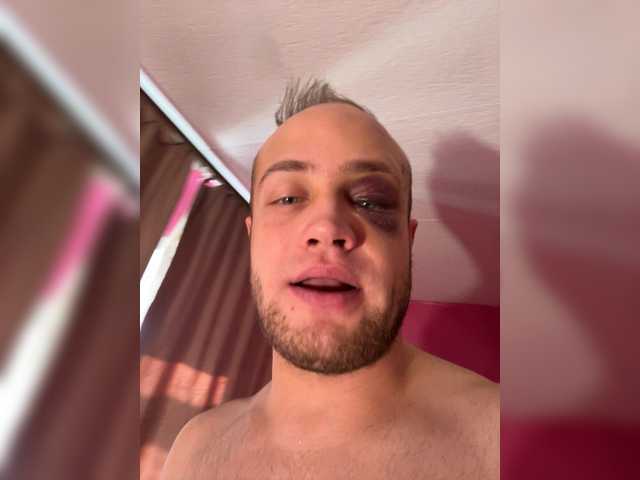 Vai a chattare su Family707 Family707