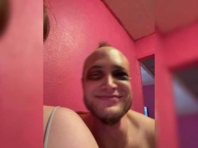 Entrez le videochat erotique avec le
modèle Family707 Family707