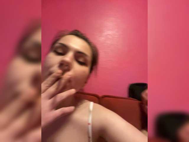 Entrez le videochat erotique avec le
modèle Family707 Family707