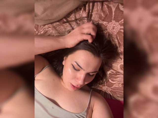 Entrez le videochat erotique avec le
modèle Family707 Family707