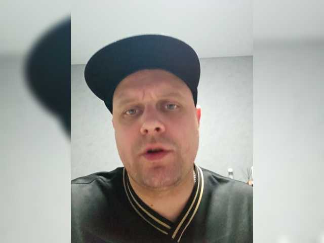 Vai a chattare su RIM-and-ARI RIM-and-ARI