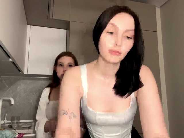 Vai a chattare su PinkClouds PinkClouds