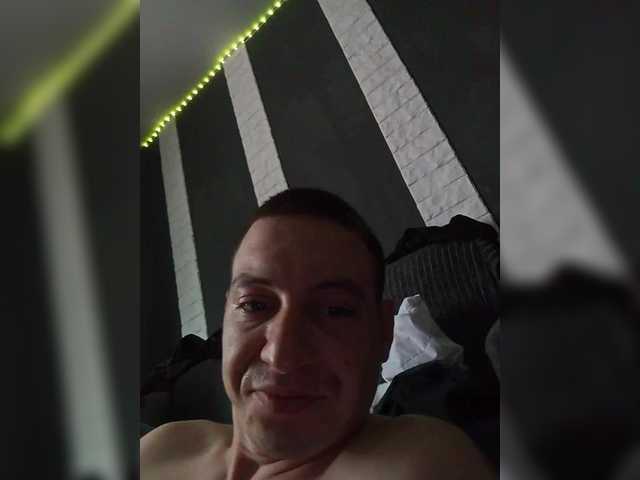 Accedi alla chat con il nickname KroshkiSofaArt KroshkiSofaArt