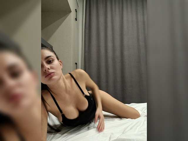 Accedi alla chat con il nickname AlexhabAlina AlexhabAlina