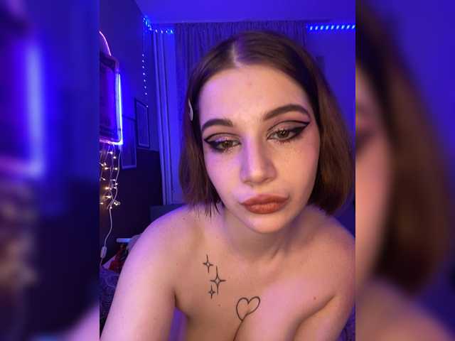 go to chat with KrissCherri