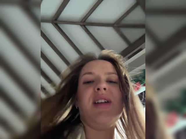 Entrez le videochat erotique avec le
modèle Lunaaaura Lunaaaura