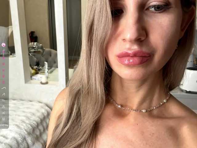 Vai a chattare su NicolleReisman NicolleReisman