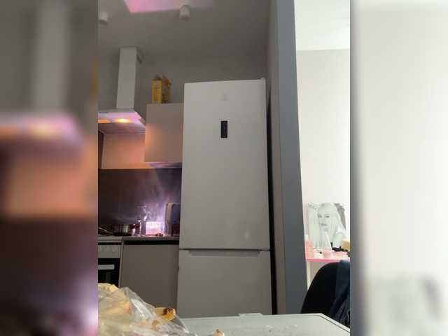 Vai a chattare su Konch-AI Konch-AI