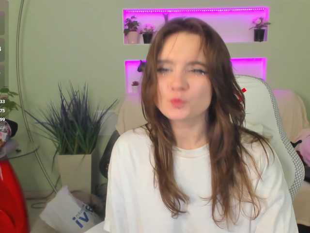 Vai a chattare su MaoandLulu MaoandLulu