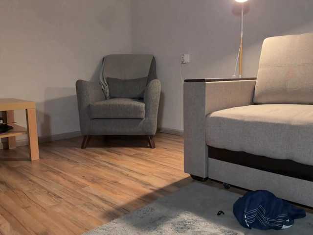 Entra en el chat con el modelo k1tty-cute k1tty-cute