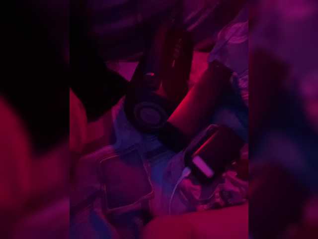 Gratis Live Sexcam mit Maksawa Maksawa