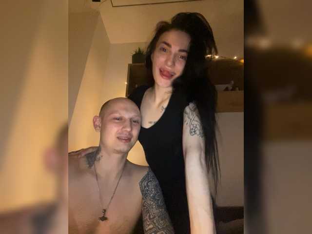 Entra en el chat con el modelo BestFriendsVanLove BestFriendsVanLove