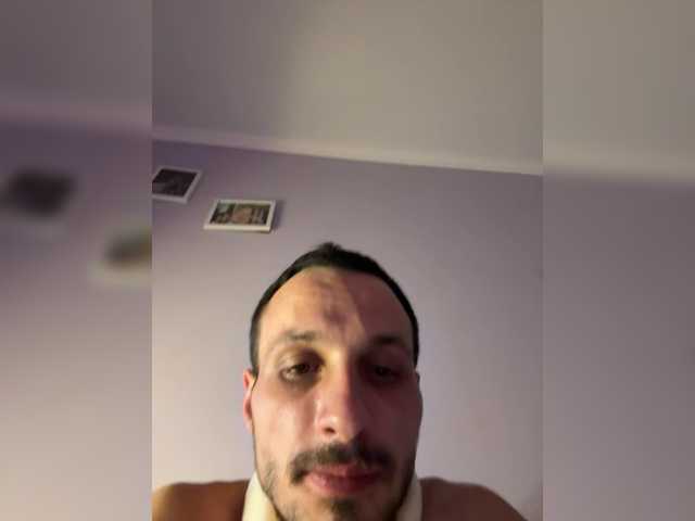 Entrez le videochat erotique avec le
modèle KamiandSerg566 KamiandSerg566