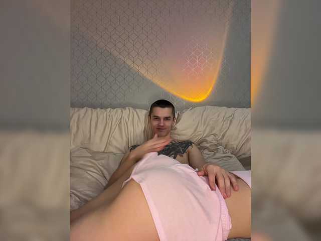 Gratis Live Sexcam mit AAOneLove AAOneLove