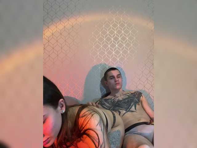 Gratis Live Sexcam mit AAOneLove AAOneLove